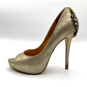 Badgley Mischka Champagne Crystal Embellished Pumps Heels Size 6